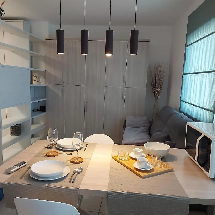 Suite48 Bari 0*,